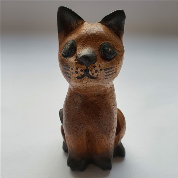 Katze, stehend