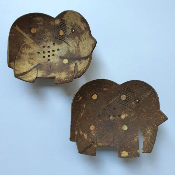 Seifenschale aus Kokusnuß, "Elefant", 2 Stück